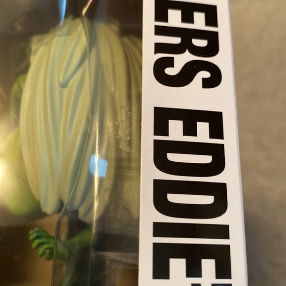 Iron Maiden Killers Eddie Limited Edition 5,000 Piece Glow in the Dark Funko Pop - Picture 3 of 10
